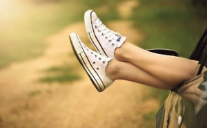 Deco Alerta: posso conduzir de chinelos ou dá multa?