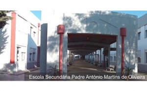 Câmara de Lagoa oferece manuais escolares