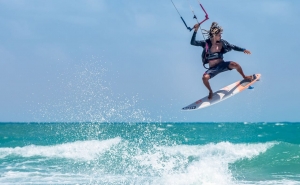 Praticante de kitesurf morre na ria de Alvor em Portimão