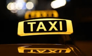 Táxis e veículos de plataformas eletrónicas com regras no transporte
