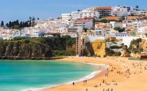 Onde vão os portugueses no feriado de 15 de agosto? Albufeira é a primeira escolha