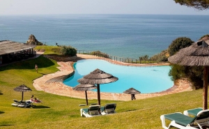 Portimão define regras de segurança sanitária para as piscinas ao ar livre