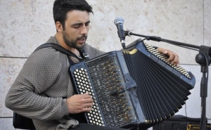 GRANDES FIGURAS MUNDIAIS DO ACORDEÃO EM CONCERTO-TERTÚLIA NO CINE-TEATRO LOULETANO