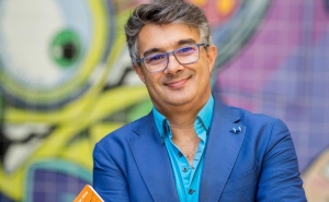 JORGE SERAFIM VAI À BIBLIOTECA DE LOULÉ