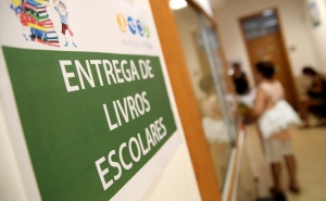 Oferta de manuais escolares permite poupança às famílias olhanenses