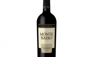 Makro | MONTE BAIXO PREMIADO COM MEDALHA DE OURO NO AWC VIENNA