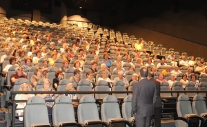 MUNICÍPIO DE FARO LEVA 150 IDOSOS AO CINEMA