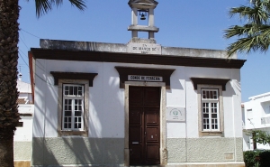 AMPLIAÇÃO DA ANTIGA ESCOLA CONDE DE FERREIRA E ARRANJO DA PRAÇA D ARMAS