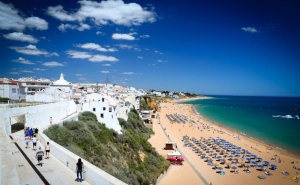ALBUFEIRA RETOMA VISITAS GUIADAS AO CENTO ANTIGO DA CIDADE