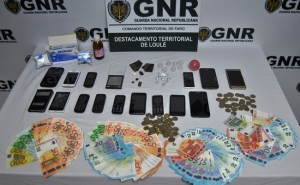 2 detidos por tráfico de estupefacientes