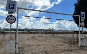 Ferragudo abre espaço de estacionamento temporário para 80 viaturas