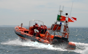 Assistência a embarcação de pesca «Sol Posto» ao largo de Sagres