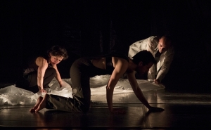 «SUSPENSÃO»: COMPANHIA CLARA ANDERMATT APRESENTA PERFORMANCE, DANÇA E MÚSICA NO CINE-TEATRO LOULETANO