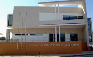 COMUNICAR COM ADOLESCENTES É TEMA DE CONVERSA NA BIBLIOTECA DE LOULÉ
