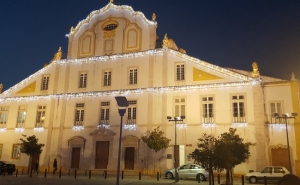 Iluminação de Natal acendeu-se ontem  em Portimão