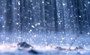 Chuva mantém-se em Portugal continental mas longe do temporal de domingo no Algarve