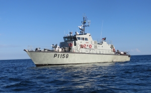 Navio da Marinha realiza operação de fiscalização a sul de Portimão