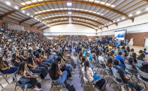 UAlg recebe novos estudantes com programa de boas-vindas marcado por celebração e integração