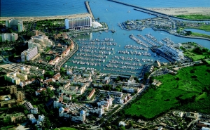 MARINA DE VILAMOURA recebeu, há momentos, em Londres, o prémio “MELHOR MARINA INTERNACIONAL 2015”