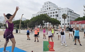 Zumba, bandeiras e êxtase à beira-mar: Quarteira parou para dançar com Bela Pereira 
