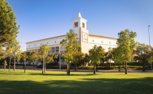 FORUM ALGARVE DISTINGUIDO COM O PRÉMIO CINCO ESTRELAS REGIÕES 2024