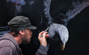 Exposição inédita de Mark Evans celebra 10 anos de Artcatto no Conrad Algarve