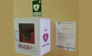 Instalações desportivas com desfibrilhadores