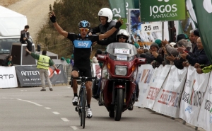 Richie Porte lidera Sky no Algarve
