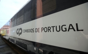 Trabalhadores da CP e IP iniciam hoje greve ao trabalho extraordinário e feriados