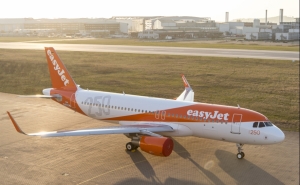 easyJet reabre base de Faro para o verão de 2025
