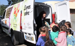 Programa «Livros sobre Rodas»: Uma década a promover a leitura junto do público infantil