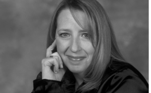 CTT promove Sessões de Autógrafos de Inês Pedrosa no Algarve