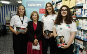 «Dê troco a quem precisa» nas farmácias aderentes do distrito de Faro até ao dia 28 de maio