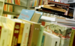 Alunos do 1.º Ciclo já começaram a receber  manuais oferecidos pela Câmara de Olhão