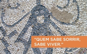 Conversas sobre a felicidade nas Ruínas Romanas de Milreu