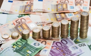 Lucros dos maiores bancos mais que triplicam