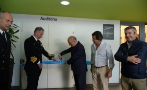 Exposição imersiva sobre a missão da Polícia Marítima na Grécia inaugurada hoje em Quarteira