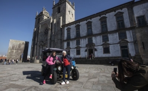 Atividade turística mantém crescimento em novembro mas diminui face a 2019