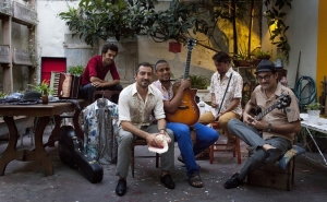 FOGO FOGO NA APRESENTAÇÃO DO FESTIVAL MED NO CINE-TEATRO LOULETANO