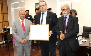 Pedro Mexia recebe prémio literário em Loulé 