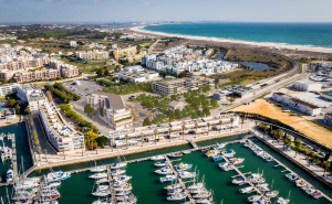 Grupo Mercan Properties assinala a construção do projeto Lagos Marina Hotel com cerimónia de «primeira pedra»
