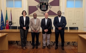 AUTARCA DE CABO VERDE RECEBIDO EM LOULÉ