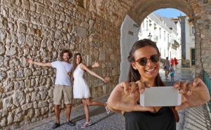 ALGARVE REGISTA MELHOR ABRIL DE SEMPRE EM DORMIDAS E CRESCE 6,4% NOS PROVEITOS TURÍSTICOS