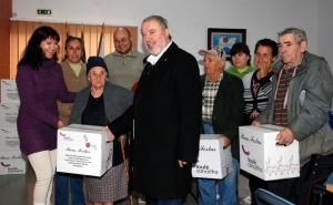 FAMÍLIAS COM MENOS RECURSOS DO CONCELHO DE LOULÉ RECEBEM CABAZES DE NATAL