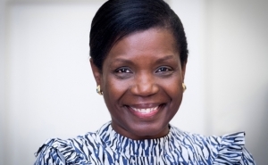 Governo vai instalar 150 cabines telefónicas nas prisões 