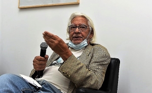 Casimiro de Brito homenageado com a apresentação da compilação fac-similada do suplemento literário «Prisma de Cristal»