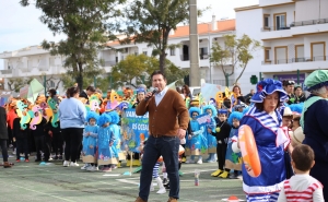 Carnaval da Guia animado por miúdos e graúdos