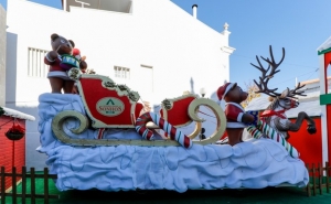 ALDEIA DOS SONHOS ABRE AS PORTAS COM PARADA DE NATAL