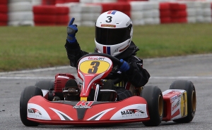 Mateus Cabrelli garante duas vitórias para o Campeonato Nacional de Karting