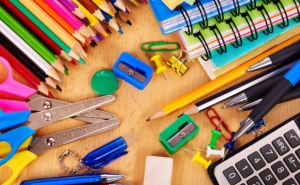 Cáritas do Algarve recolheu quase 57 mil artigos de material escolar em campanha